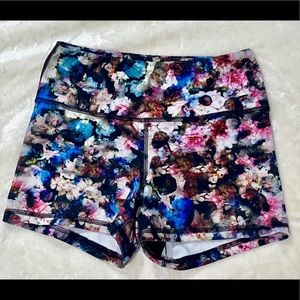 FLEO SHORTS